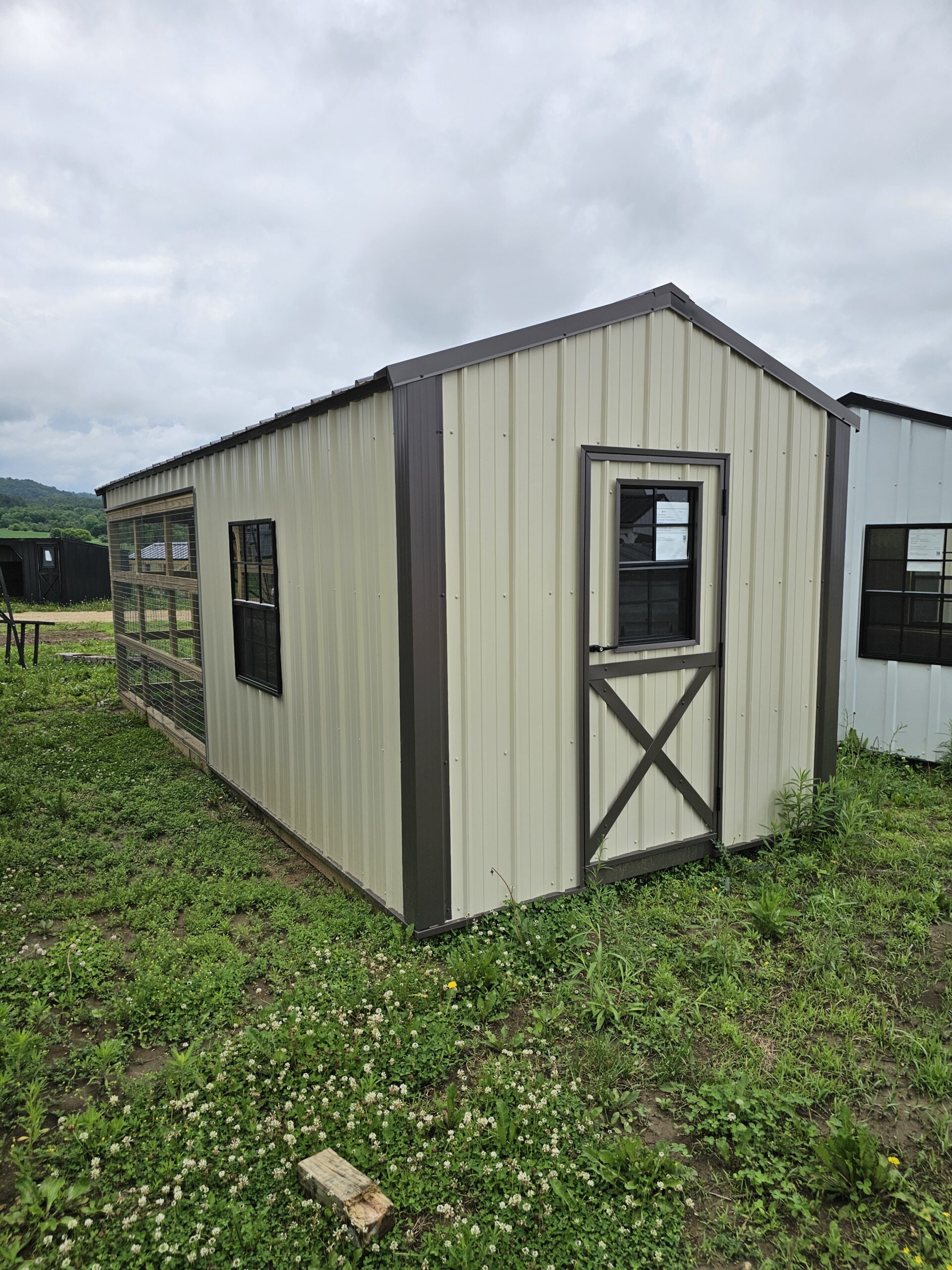 8x22x6 Countryside Coop - Image 2