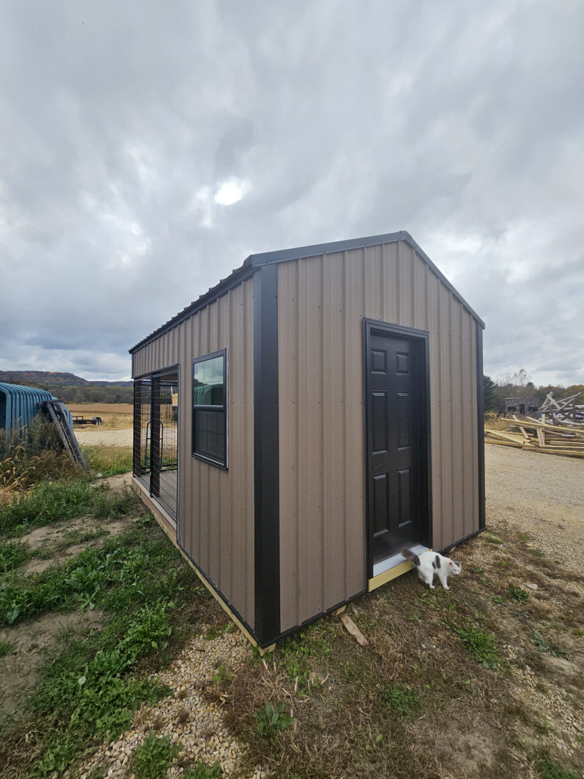 10x16x7 Dog Kennel (Tan) - Image 7
