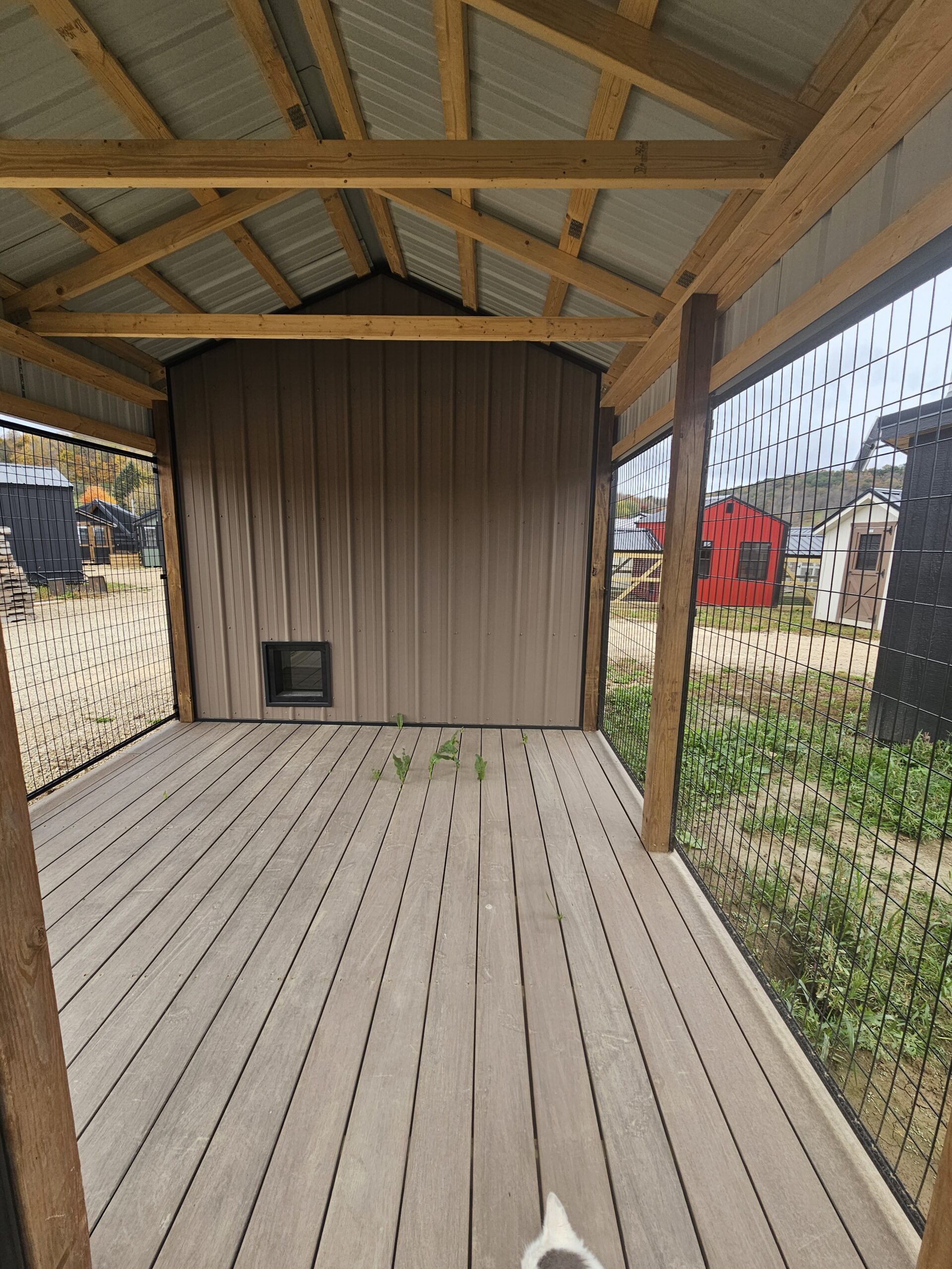 10x16x7 Dog Kennel (Tan) - Image 3